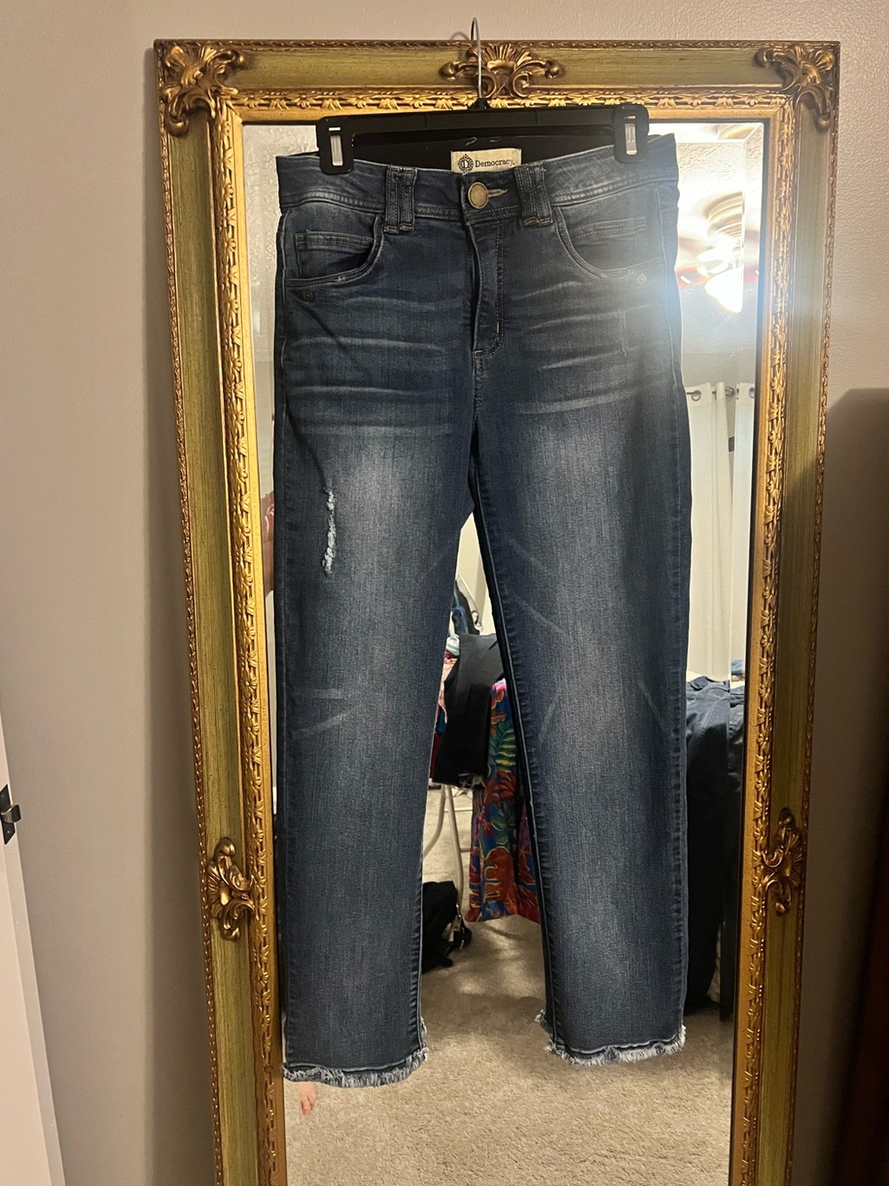 Democracy cropped Straight Leg Jeans  with Frayed Hem size 2.